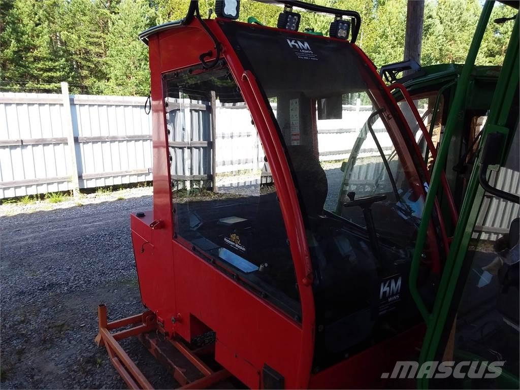 Komatsu 951 Кабины и интерьер