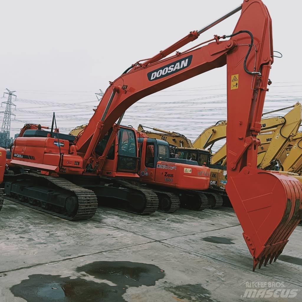 Doosan DX 300 LC Гусеничные экскаваторы