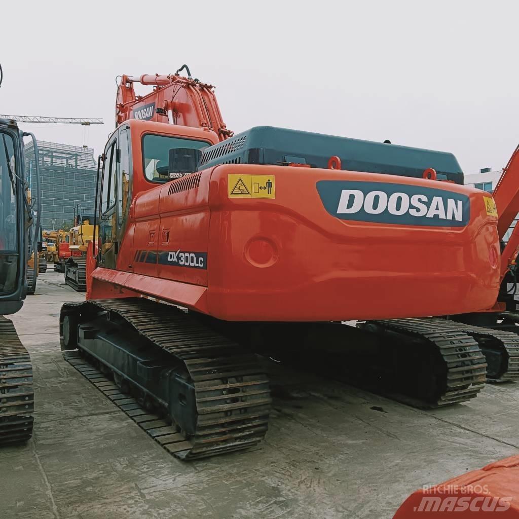 Doosan DX 300 LC Гусеничные экскаваторы