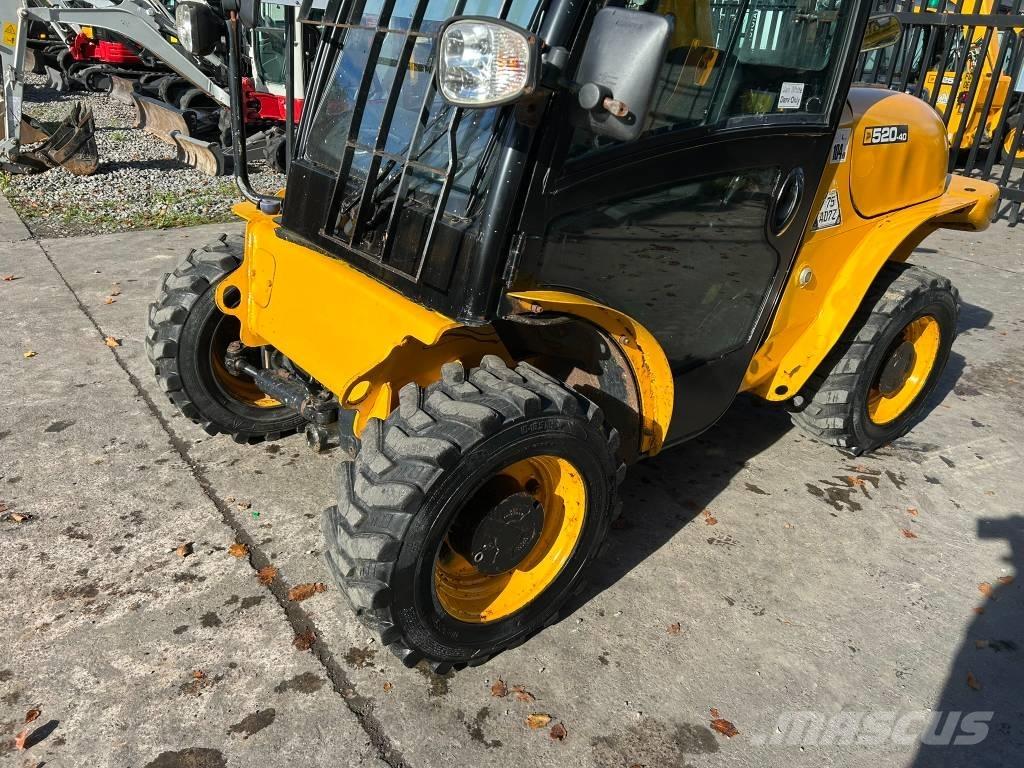 JCB 520-40 Телескопические погрузчики