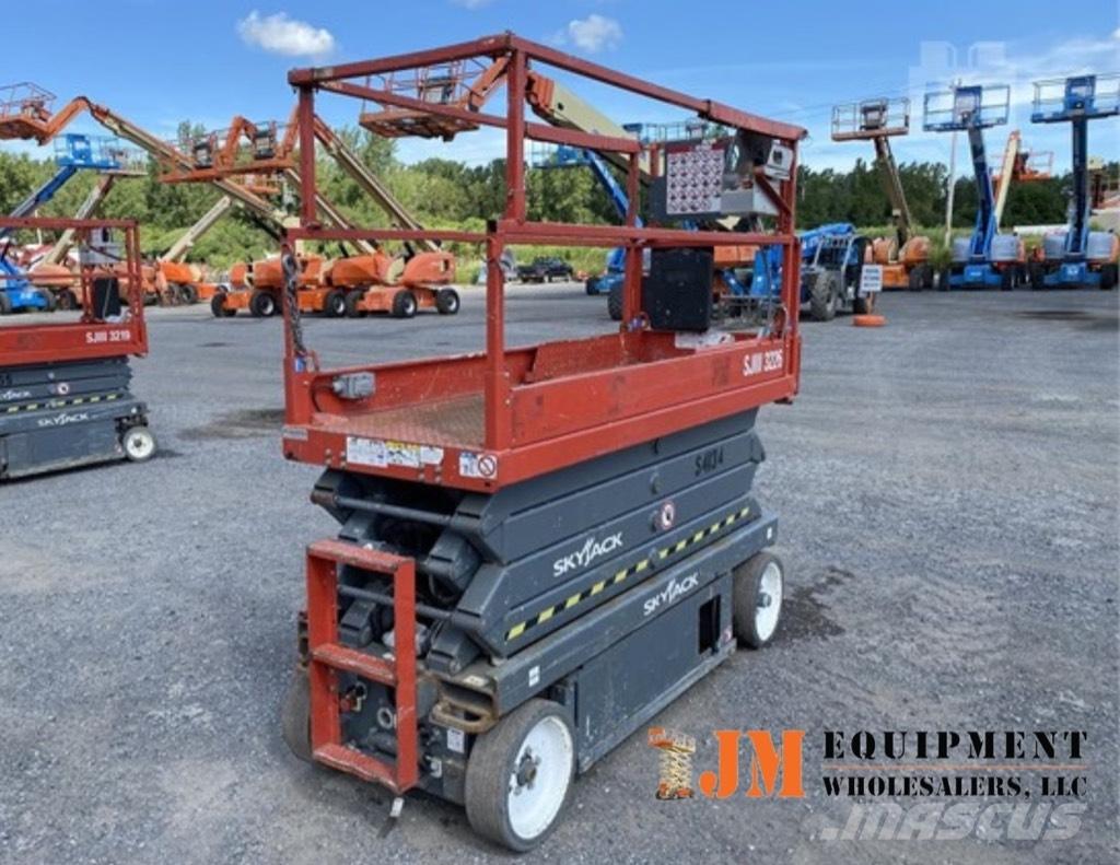 SkyJack SJ III 3226 Ножничные подъемники