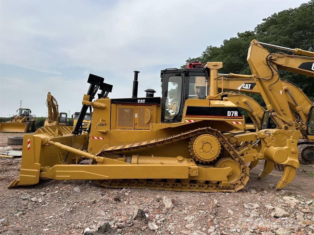 CAT D 7 R Гусеничные бульдозеры