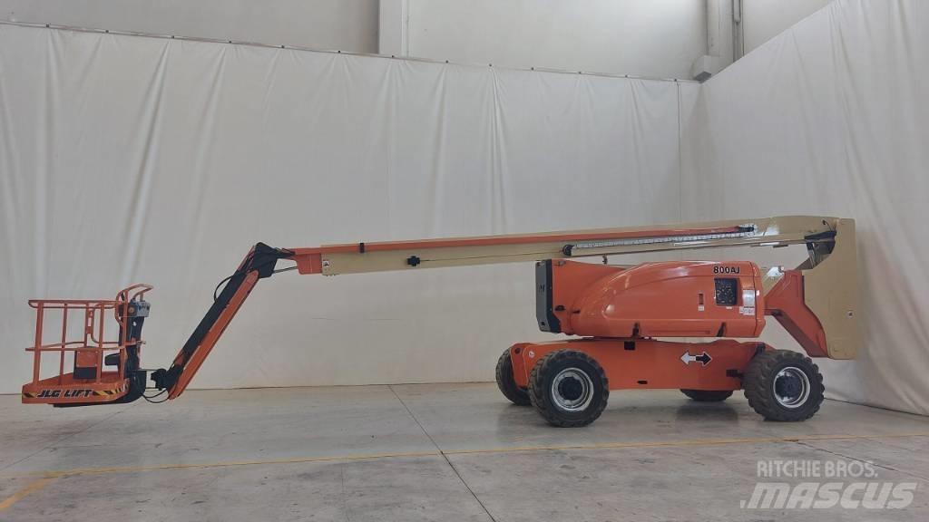 JLG 800 AJ Коленчатые подъемники
