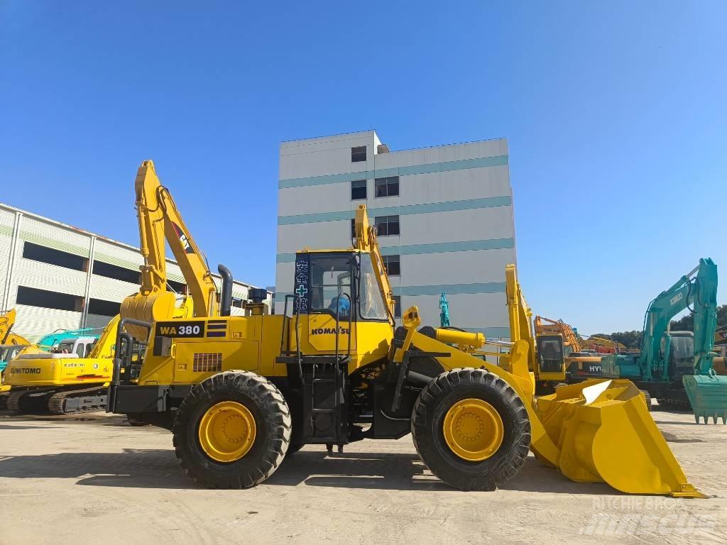 Komatsu WA 380-3 Фронтальные погрузчики