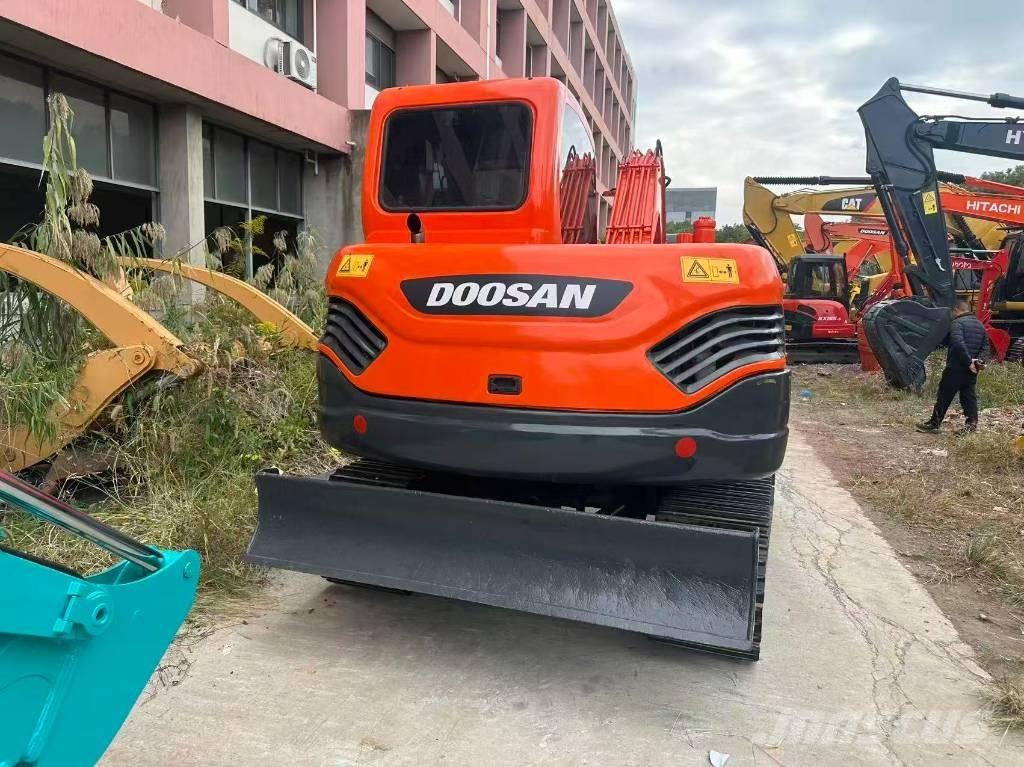 Doosan DX 75-9 C Гусеничные экскаваторы