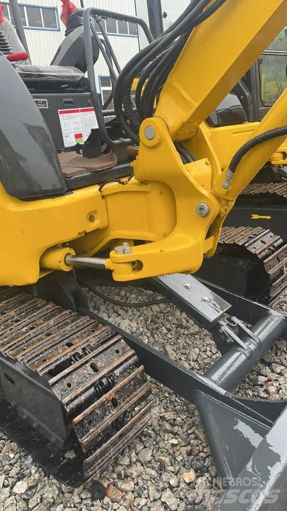 Komatsu PC 30 Гусеничные экскаваторы