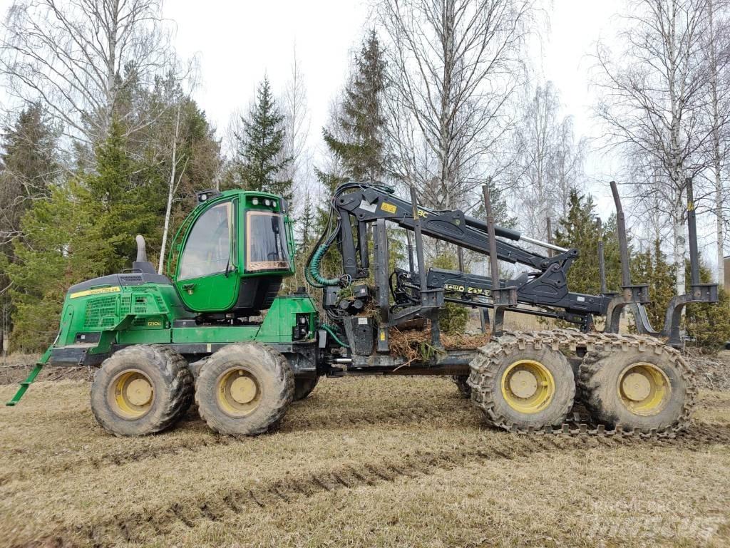 John Deere 1210 G Форвардеры