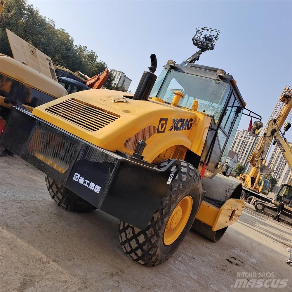 XCMG XS 142 J Грунтовые катки