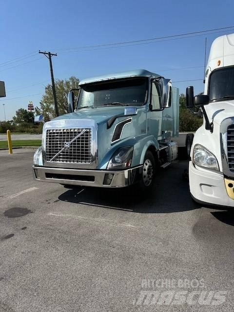 Volvo VNL 430 Седельные тягачи