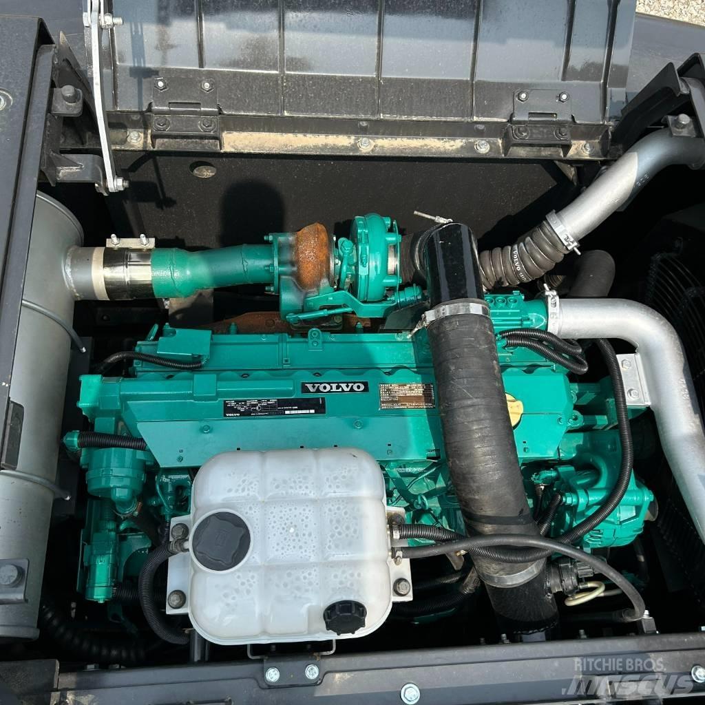 Volvo 300 Гусеничные экскаваторы