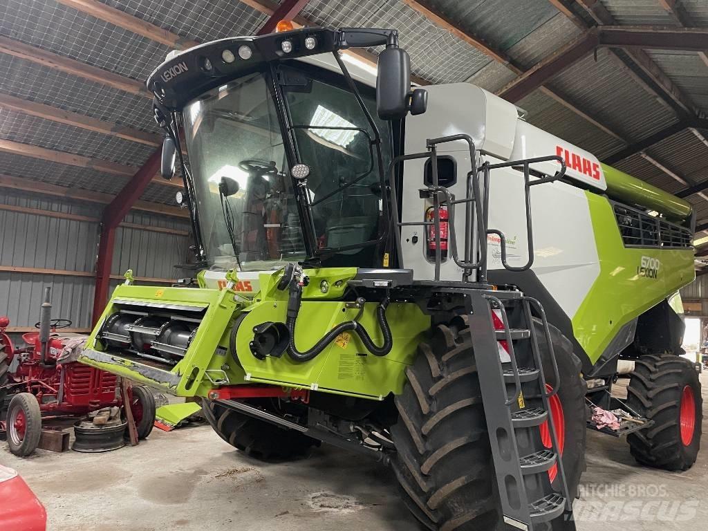 CLAAS Lexion 6700 Зерноуборочные комбайны