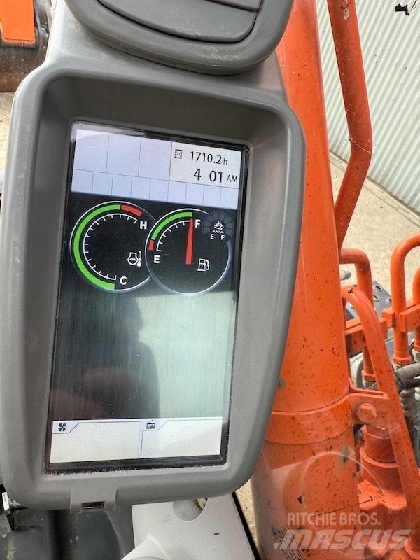 Hitachi ZX 135 US-6 Гусеничные экскаваторы