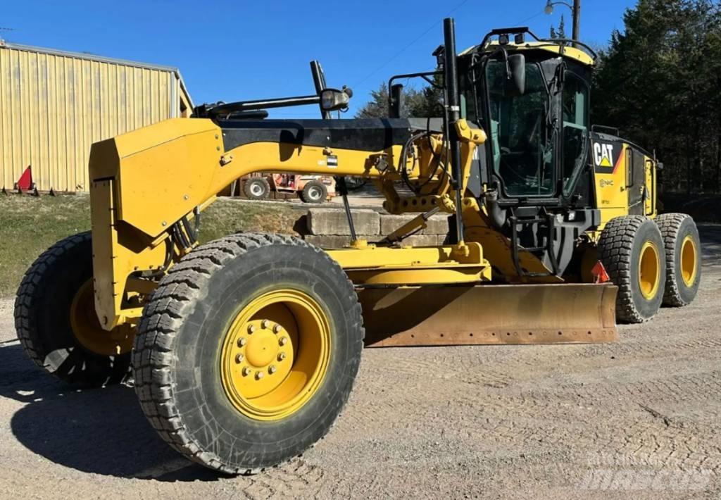 CAT 140M Грейдеры