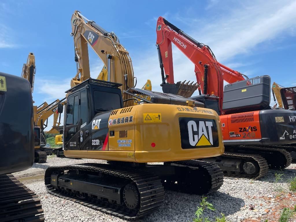 CAT 323D2 Гусеничные экскаваторы