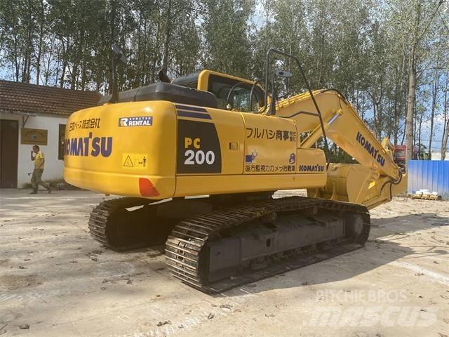 Komatsu PC200-8 Гусеничные экскаваторы