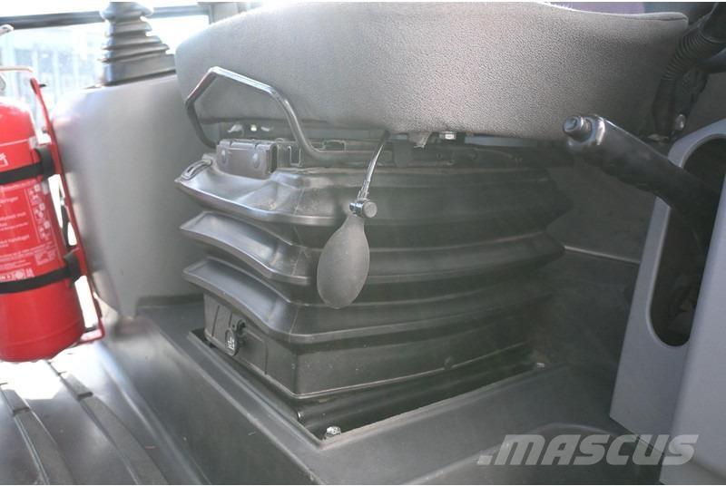 CAT 906 H2 Фронтальные погрузчики