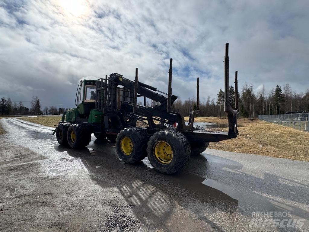 John Deere 1010 E Форвардеры