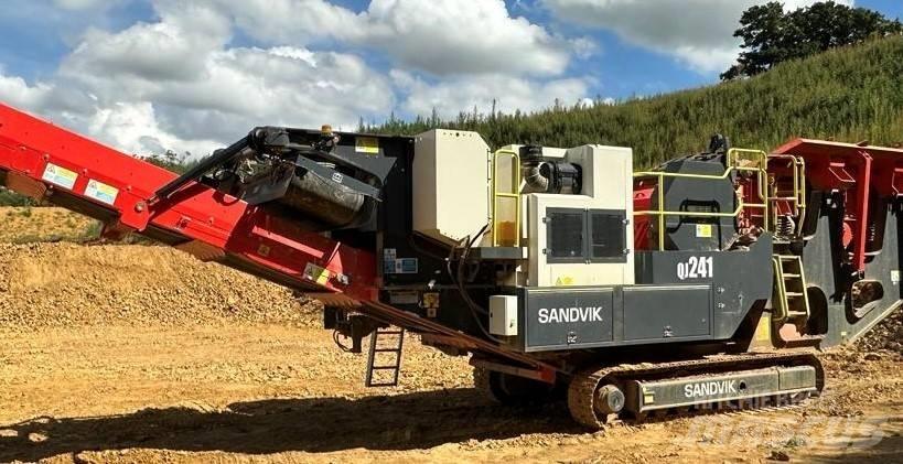 Sandvik QJ 241 Мобильные дробилки