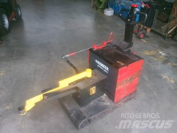 Manitou TA30 Самоходные электроштабелёры