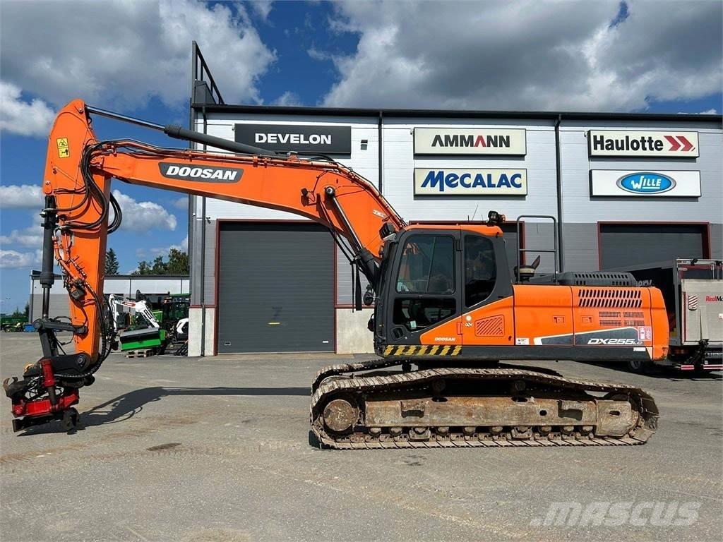 Doosan DX255LC-5 Гусеничные экскаваторы