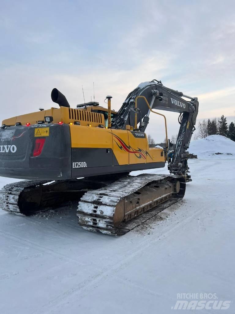 Volvo EC 250 D L Гусеничные экскаваторы