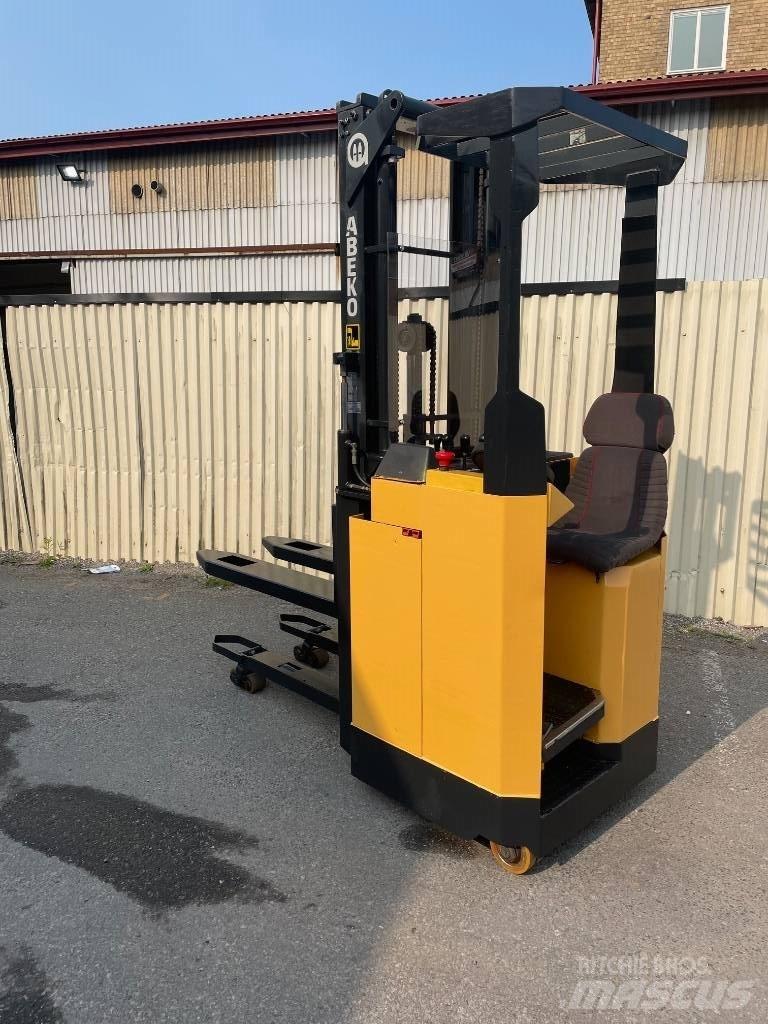 Abeko SKY16SV TFY Самоходные электроштабелёры