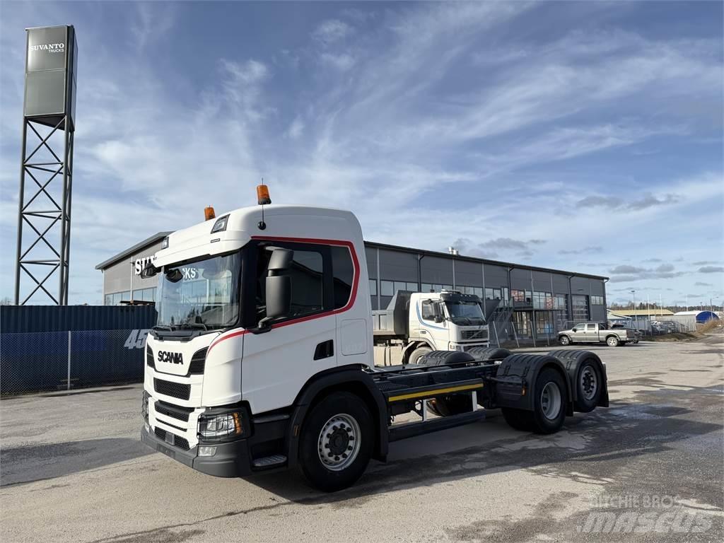 Scania P 360 6X2 Шасси с кабиной