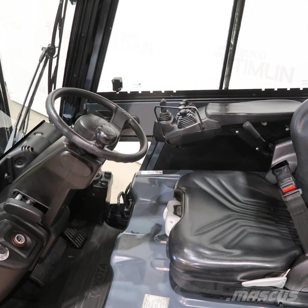 Toyota 8FBE18T Электропогрузчики