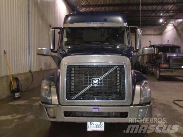 Volvo VNL Седельные тягачи