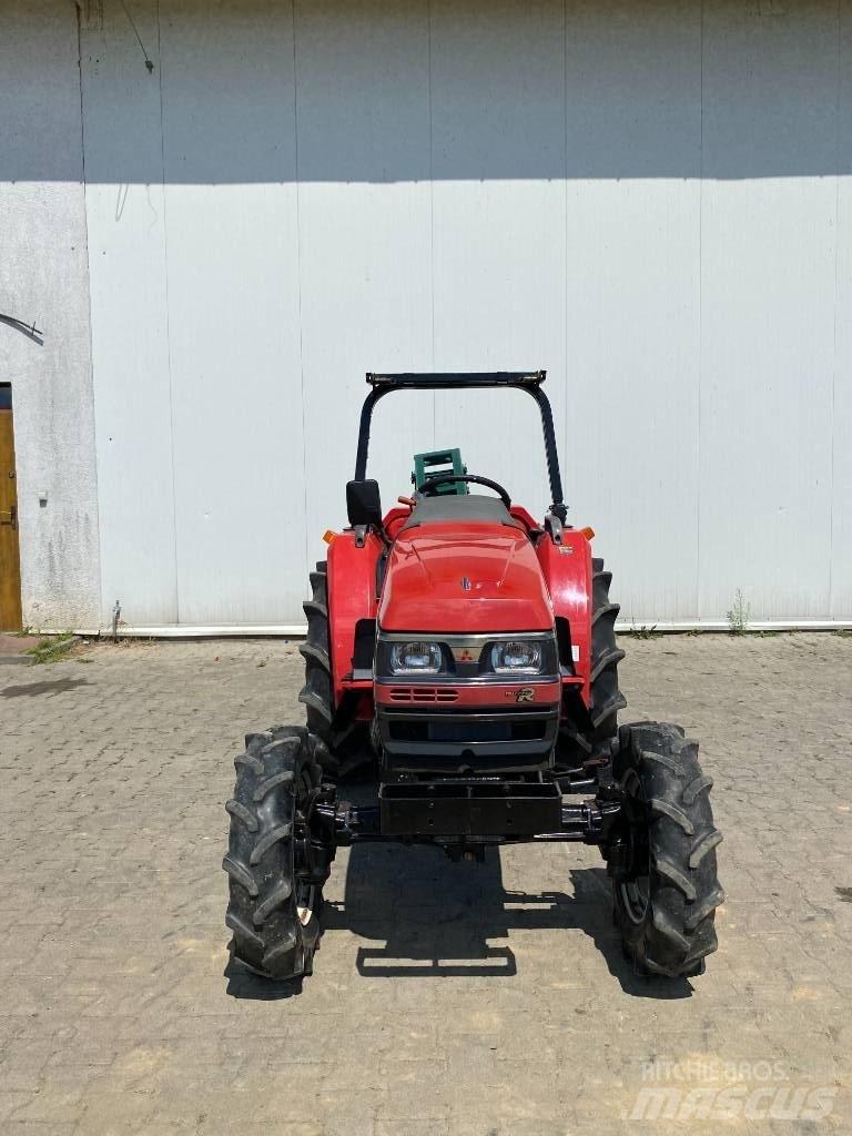 Mitsubishi MTR300 Коммунальные тракторы