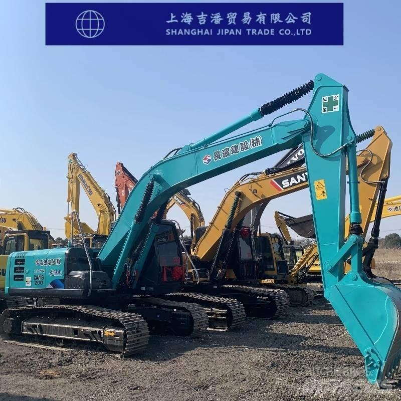 Hitachi ZX 200 Гусеничные экскаваторы