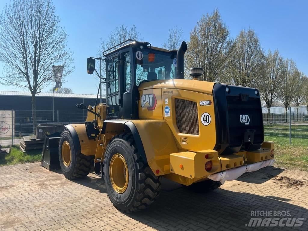 CAT 926M Фронтальные погрузчики