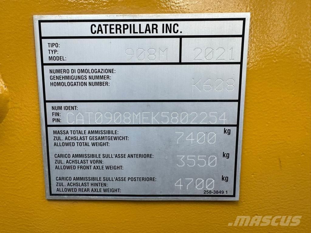 CAT 908M Фронтальные погрузчики