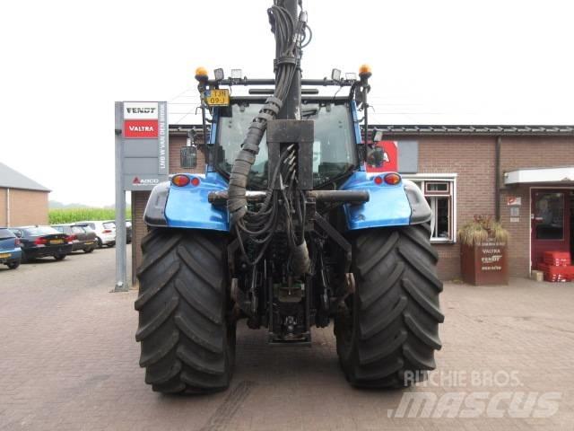 Valtra T202D Трактора