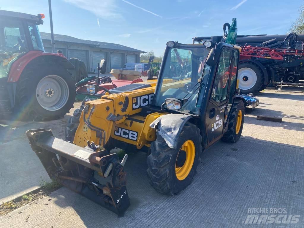 JCB 525-60 Сельскохозяйственные телескопические погрузчики