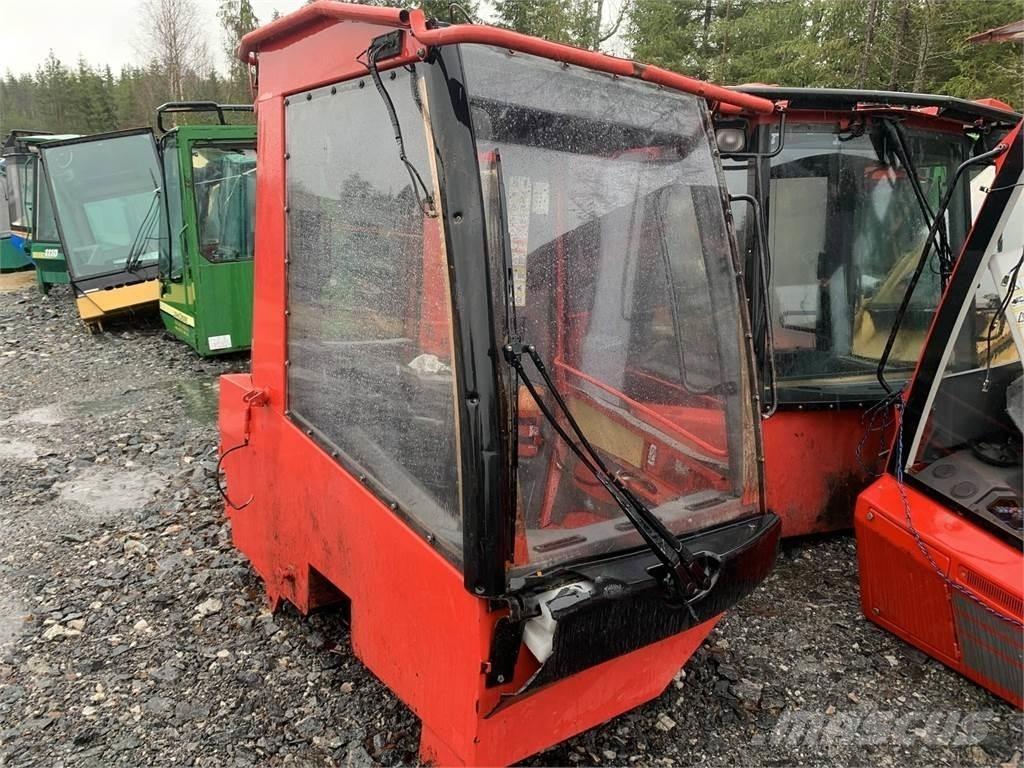Komatsu 901TX Кабины и интерьер