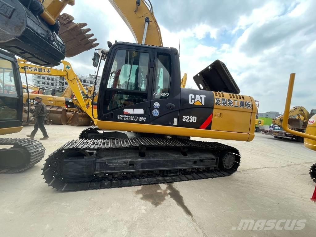 CAT 323D Гусеничные экскаваторы