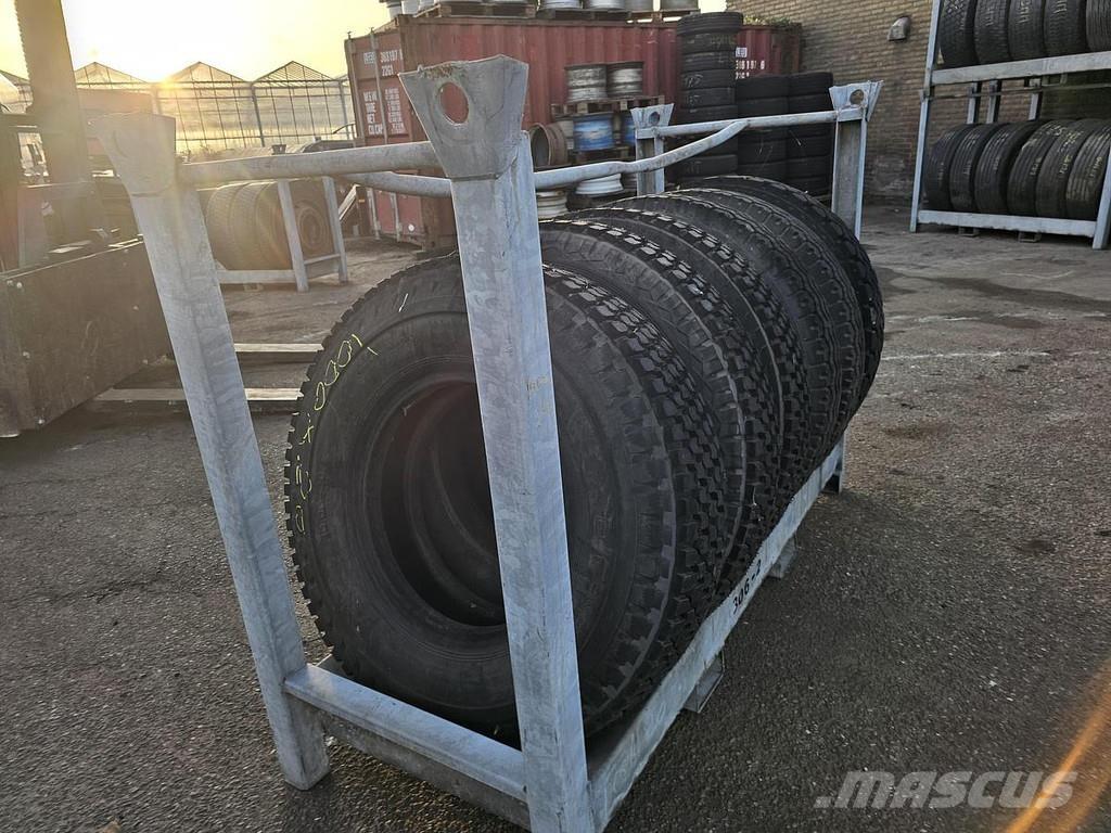  Several 1000 X 20 Шасси прицепов