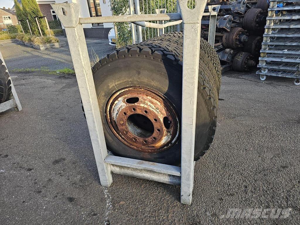  Several 1000 X 20 Шасси прицепов