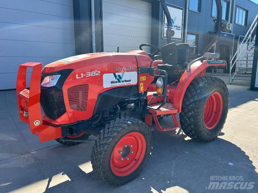 Kubota L1-382 HST Коммунальные тракторы