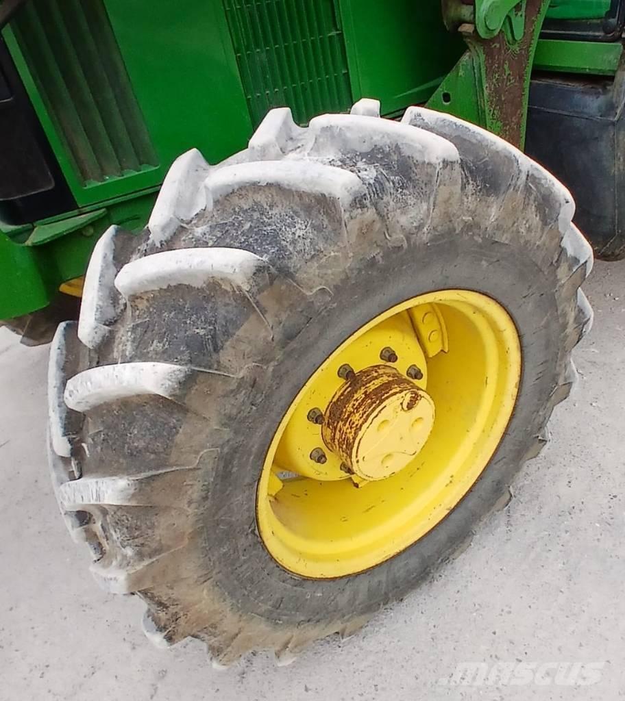 John Deere 6110 Трактора