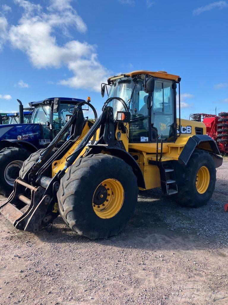 JCB 426 E HT Фронтальные погрузчики