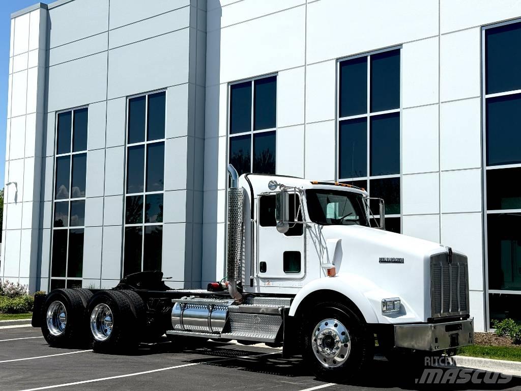 Kenworth T800 Седельные тягачи
