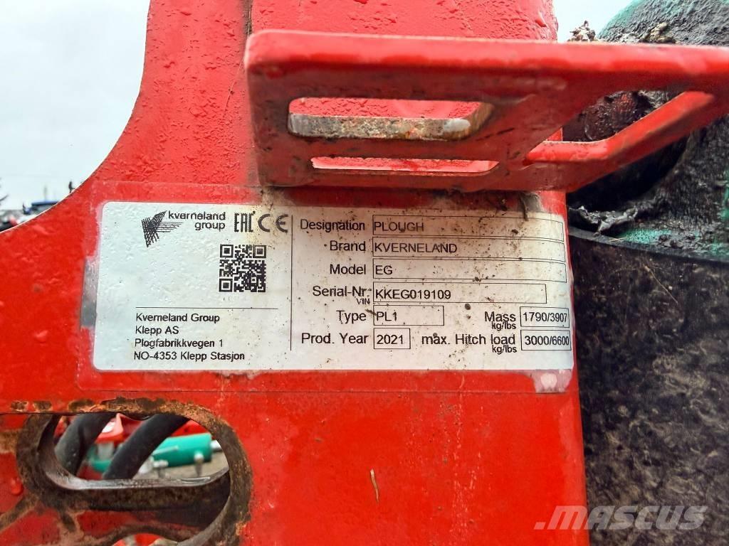 Kverneland EG85 Оборотные плуги