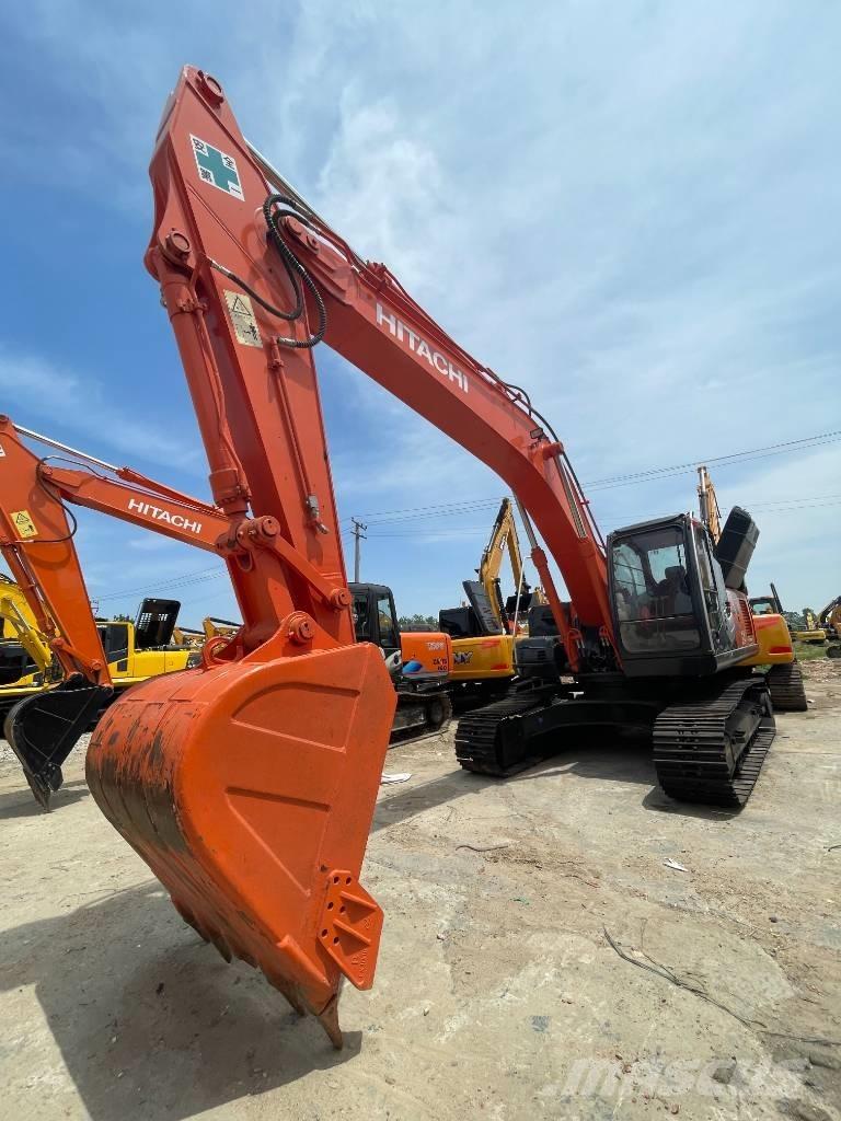 Hitachi ZX 240 Гусеничные экскаваторы