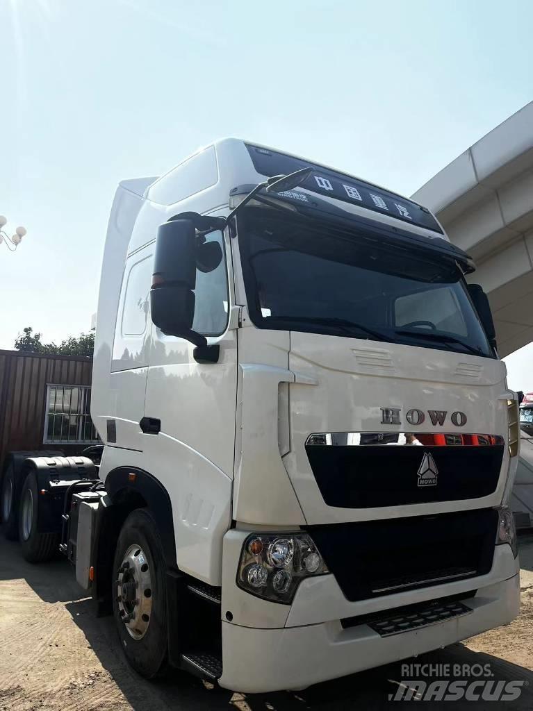 Sinotruk T7H Седельные тягачи