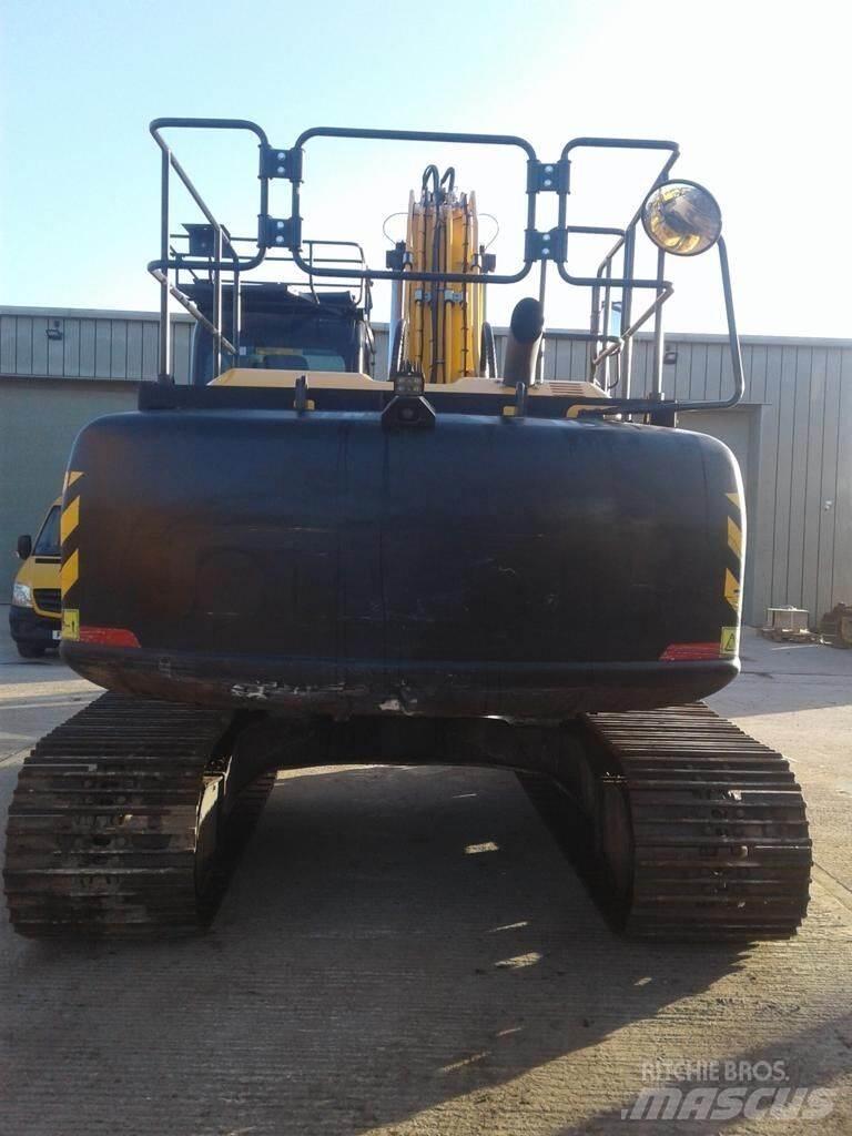 JCB JS220LC Гусеничные экскаваторы