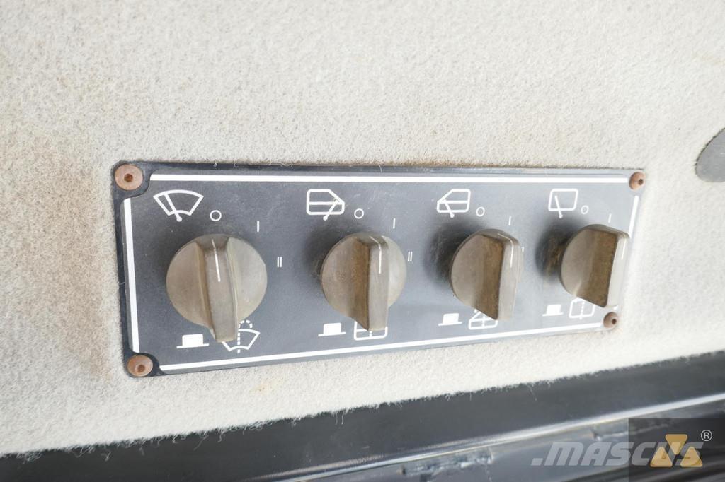 CAT D6T LGP Гусеничные бульдозеры