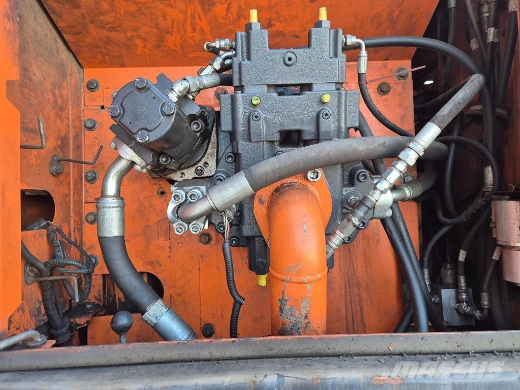 Doosan DX 210 W Колёсные экскаваторы