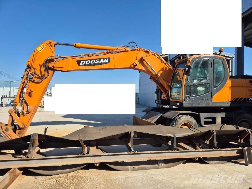 Doosan DX 210 W Колёсные экскаваторы